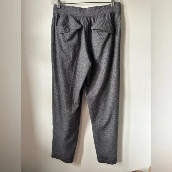 Men’s Lululemon Grey Kung Fu Pants - Picture 2 of 4